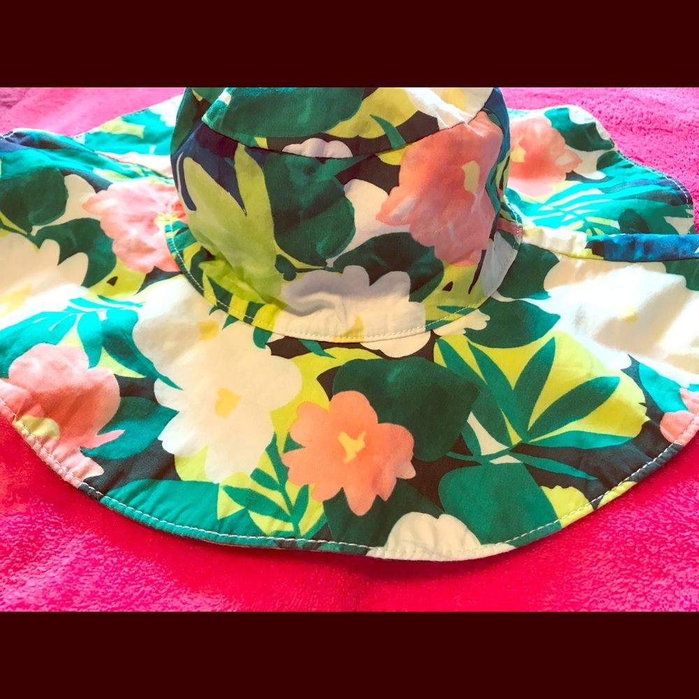 2 hats